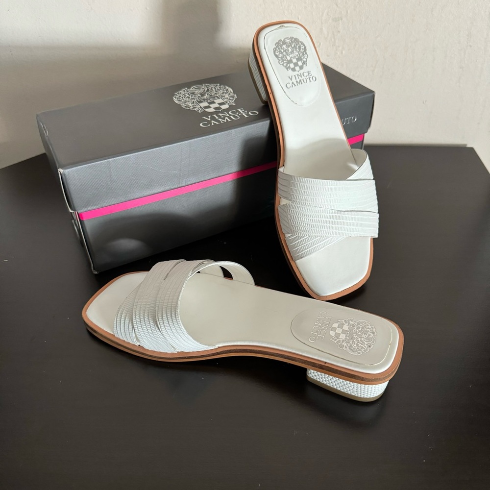 Vince Camuto Ydelle slides/slip on sandals, 6M